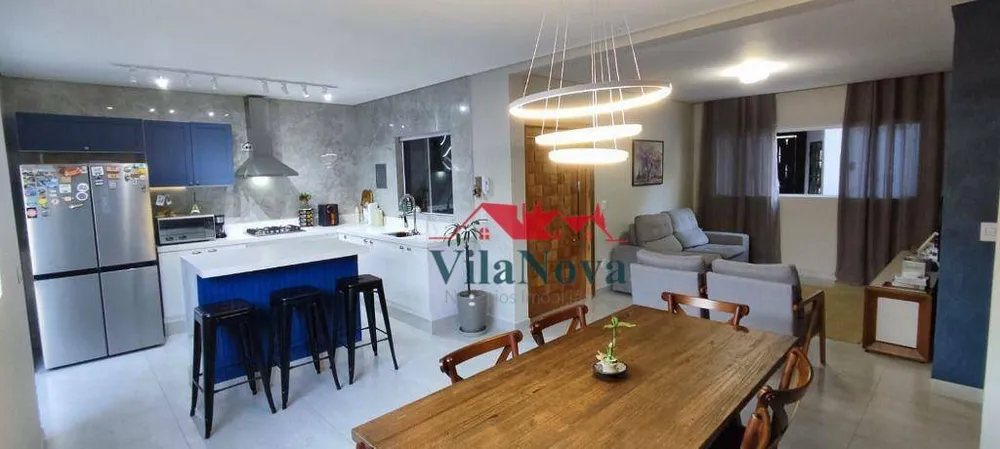 Casa, 3 quartos, 141 m² - Foto 2