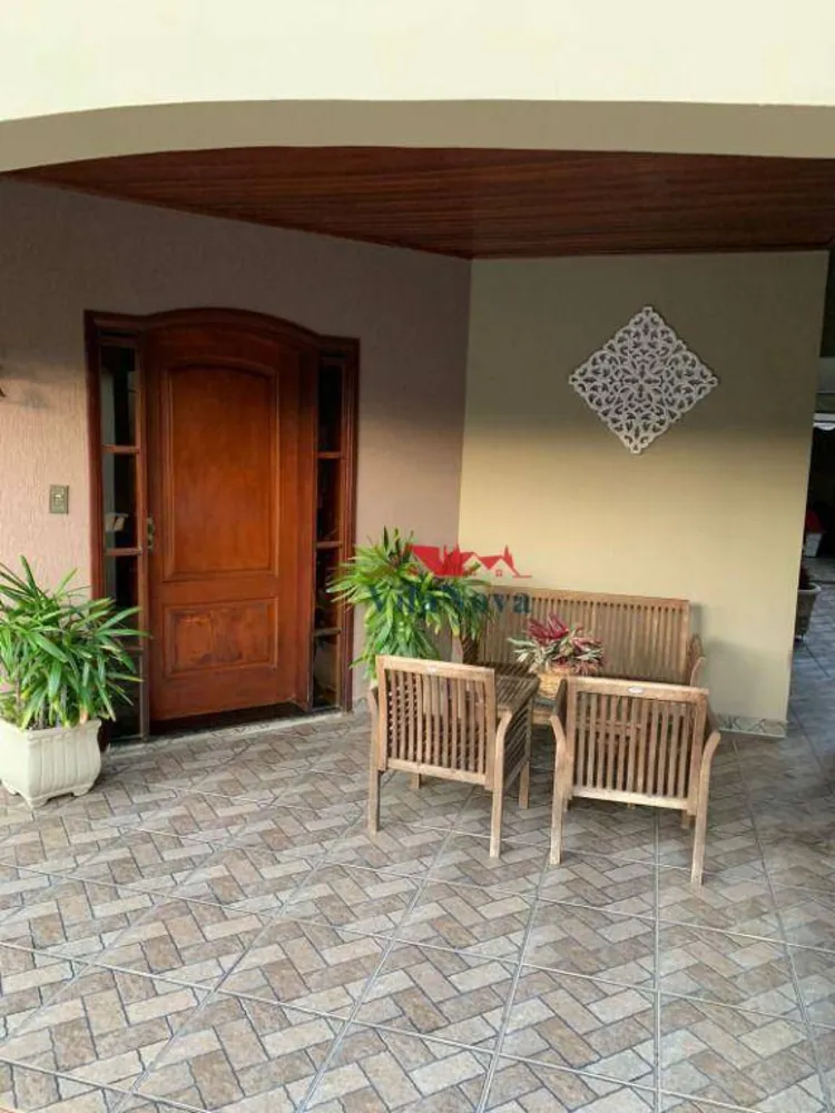 Casa, 3 quartos, 210 m² - Foto 4