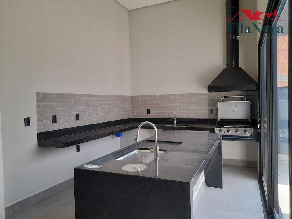 Casa de Condomínio à venda com 3 quartos, 211m² - Foto 4