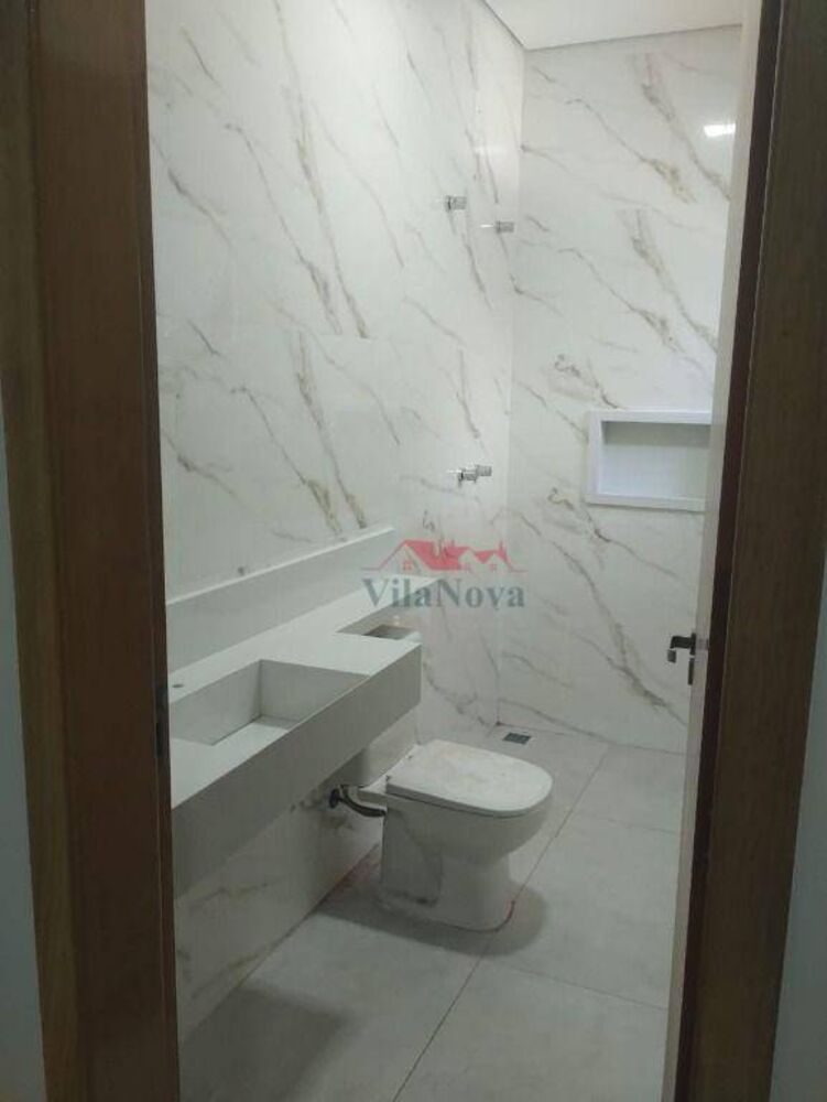 Casa à venda com 3 quartos, 100m² - Foto 2