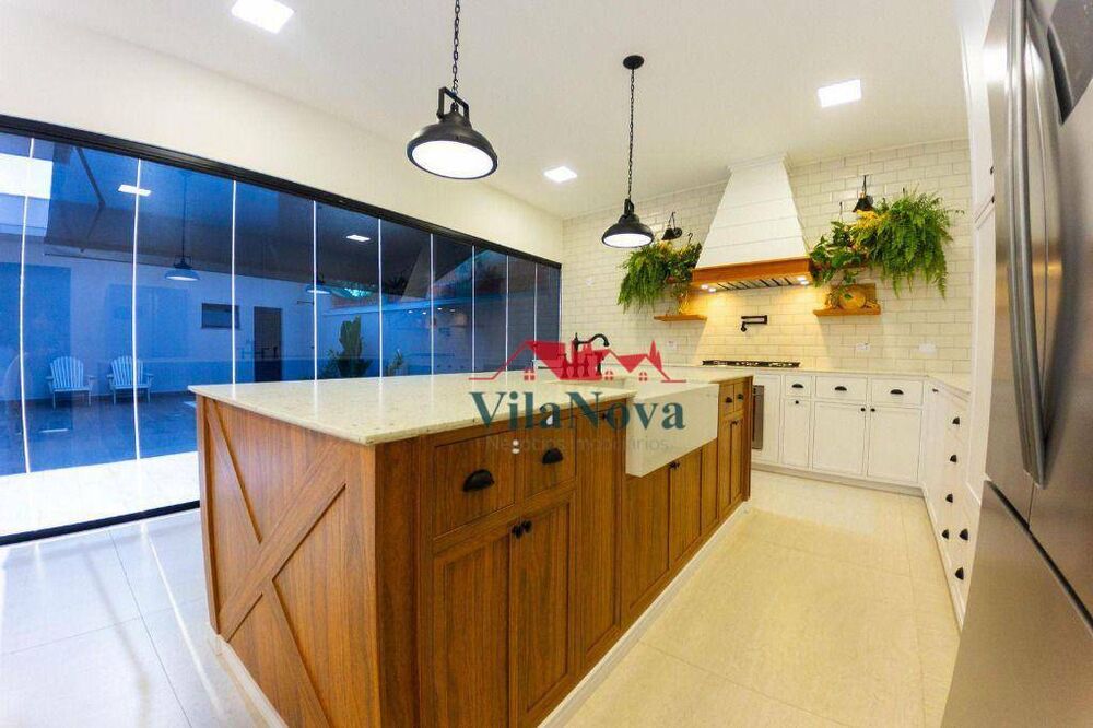 Casa de Condomínio à venda com 3 quartos, 190m² - Foto 1