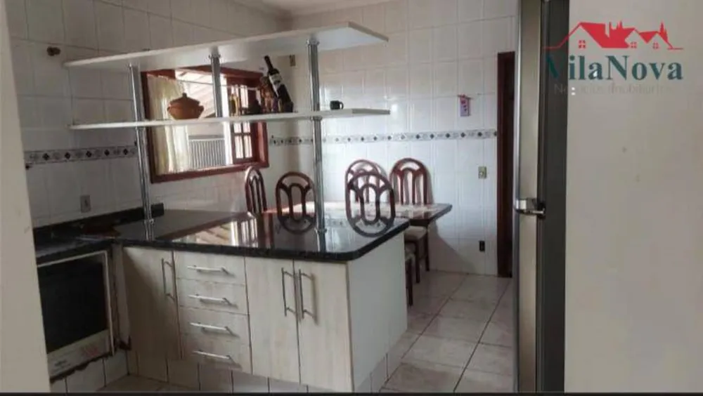 Casa, 3 quartos, 259 m² - Foto 4