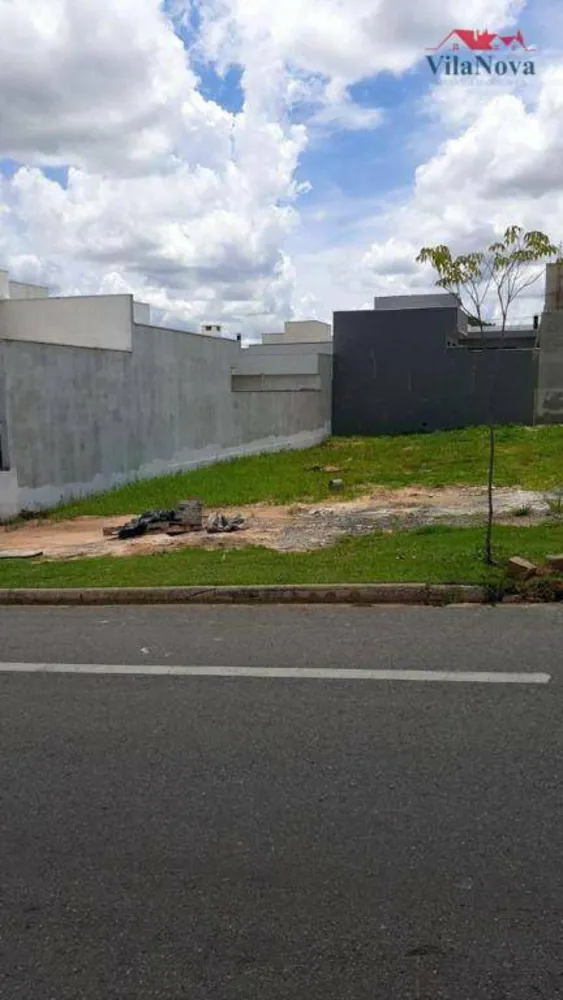Loteamento e Condomínio, 300 m² - Foto 1