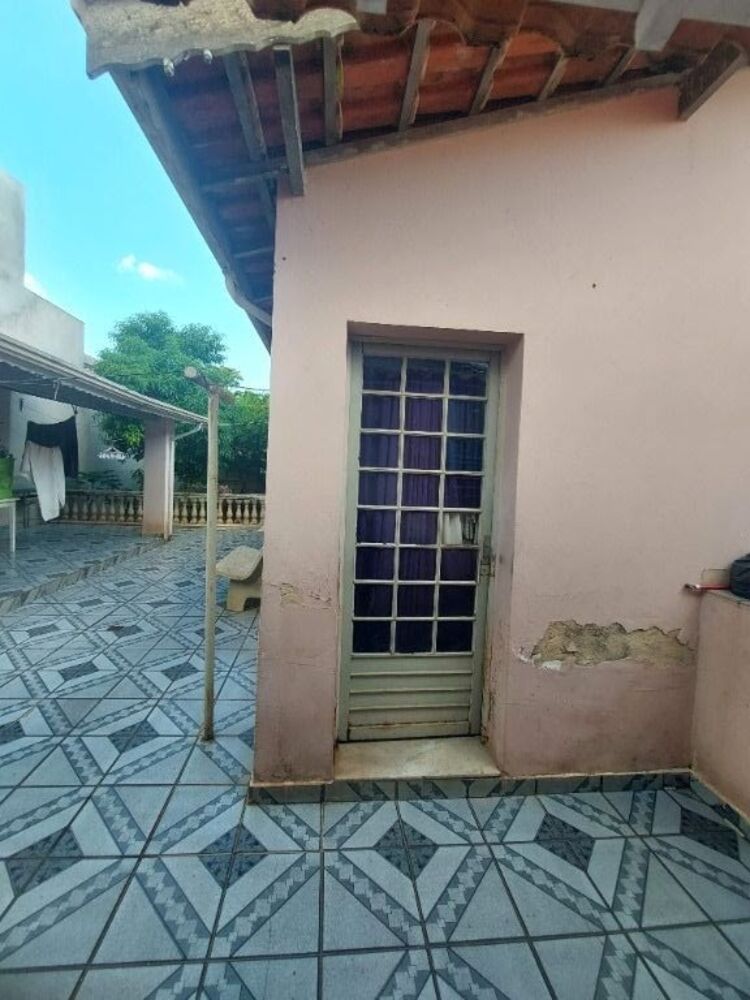 Casa, 3 quartos, 182 m² - Foto 2