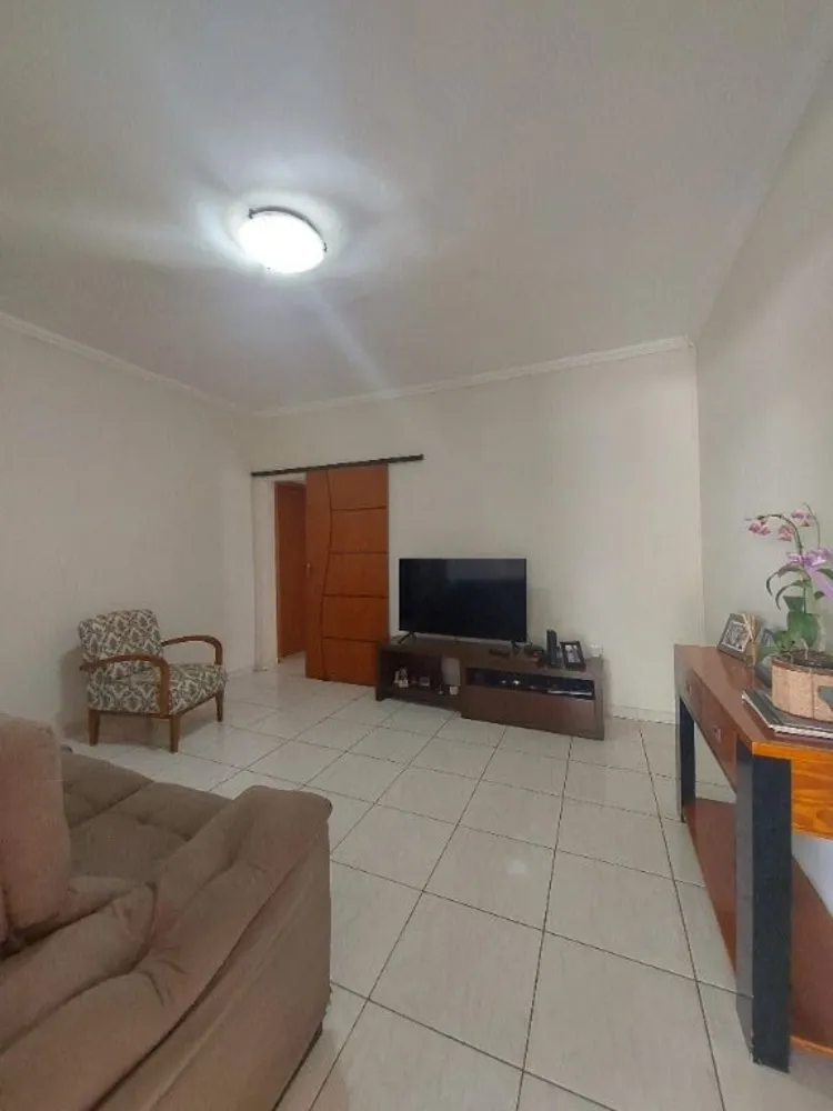 Casa, 3 quartos, 182 m² - Foto 1