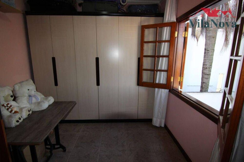 Casa, 4 quartos, 229 m² - Foto 3