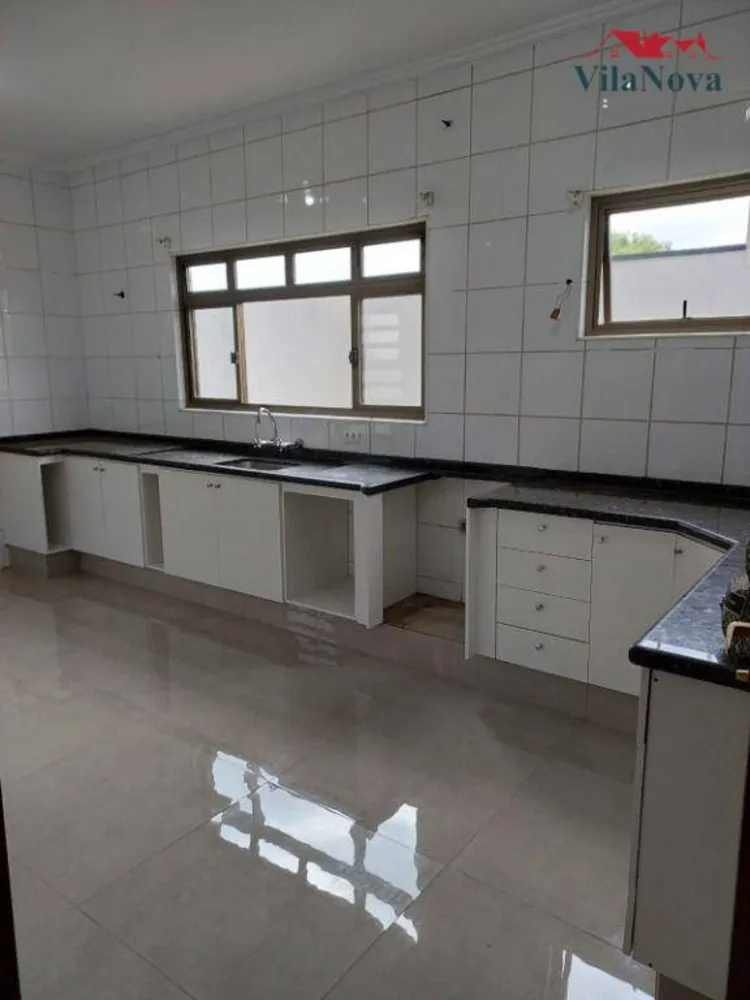 Casa, 3 quartos, 213 m² - Foto 1