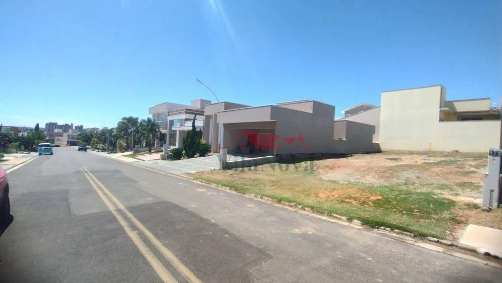 Loteamento e Condomínio, 300 m² - Foto 1