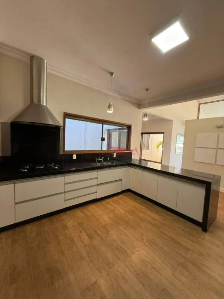 Casa, 3 quartos, 254 m² - Foto 1