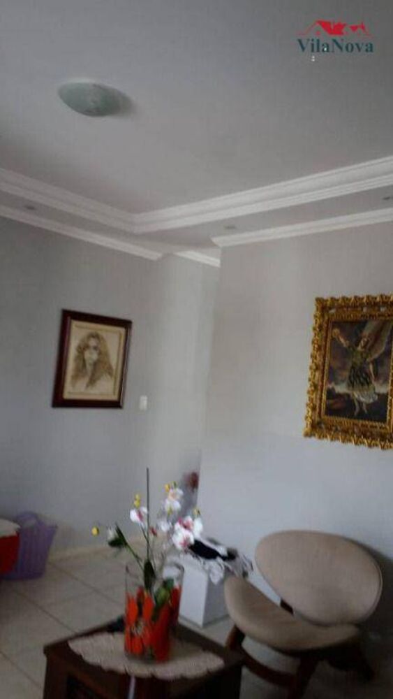 Casa à venda com 2 quartos, 120m² - Foto 2