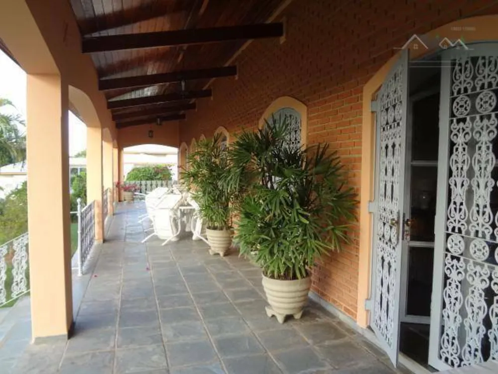 Chácara, 4 quartos, 2870 m² - Foto 2