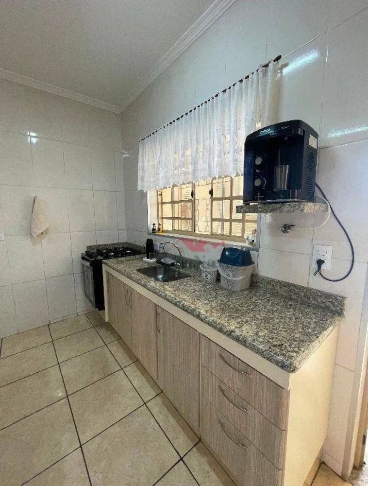 Casa, 3 quartos, 192 m² - Foto 4
