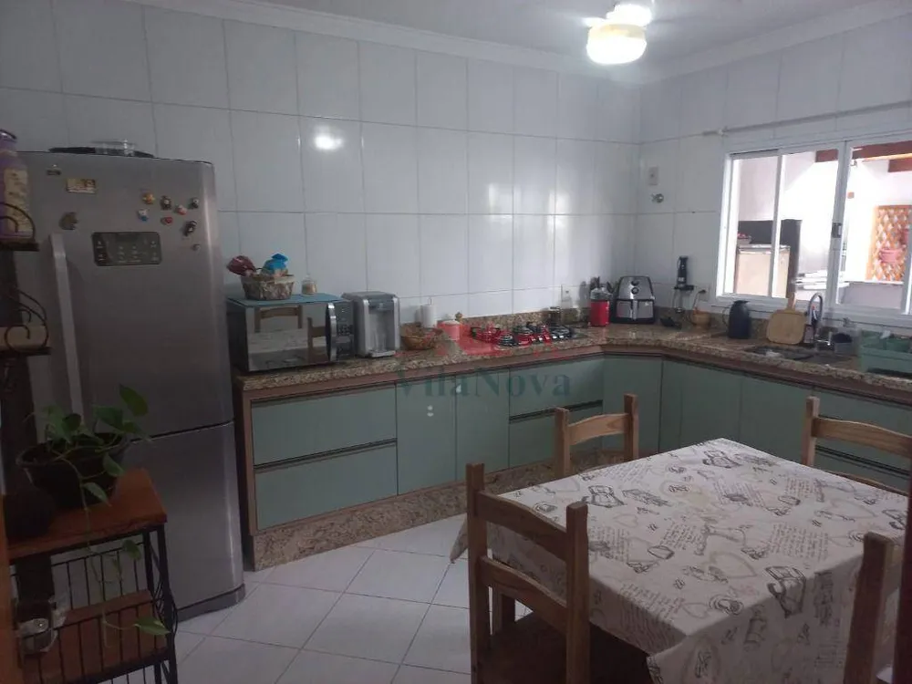 Casa, 3 quartos, 201 m² - Foto 4