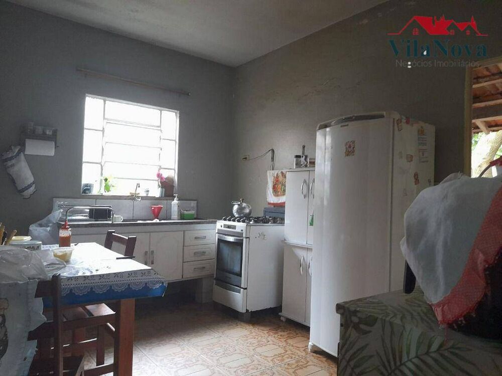 Casa à venda com 2 quartos, 70m² - Foto 3