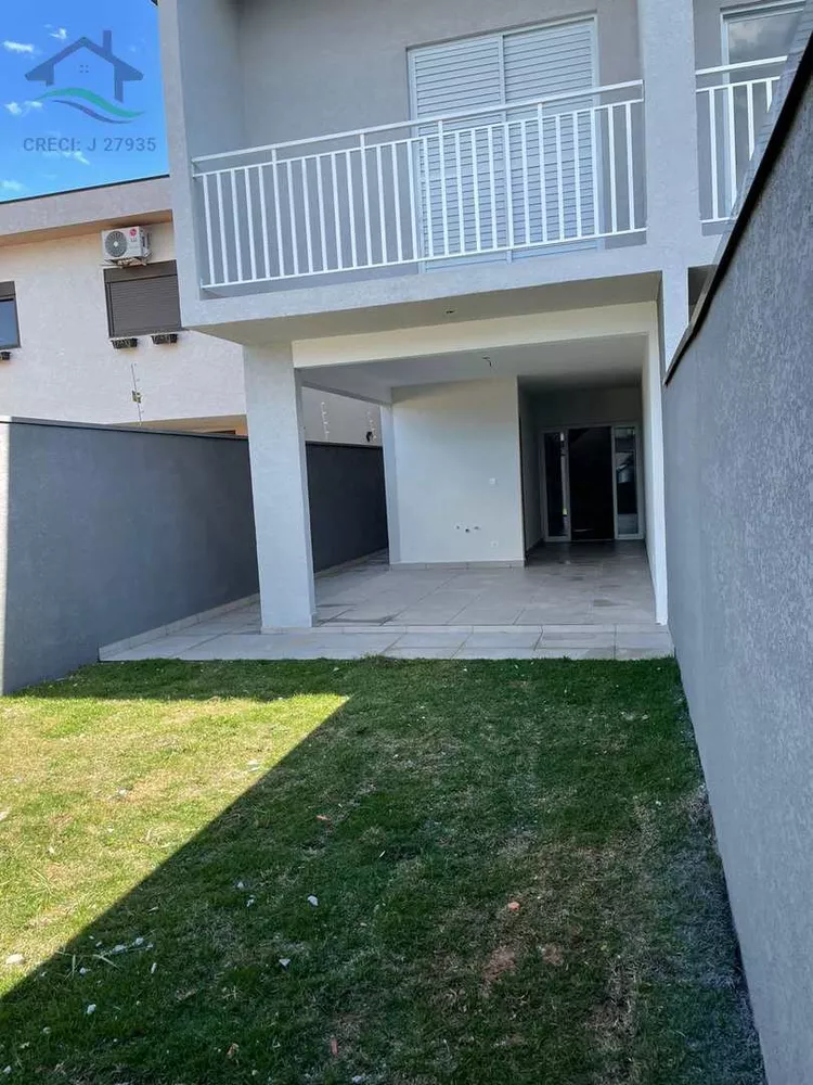 Sobrado à venda com 3 quartos, 131m² - Foto 1