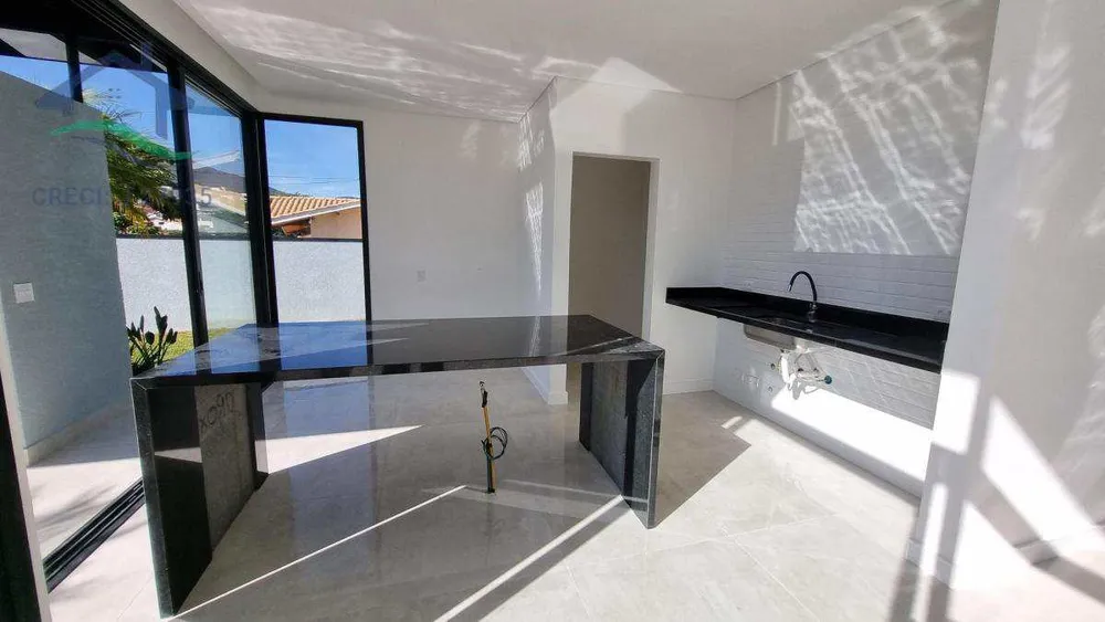 Casa, 3 quartos, 235 m² - Foto 7