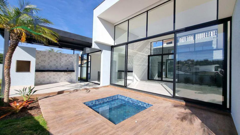 Casa, 3 quartos, 235 m² - Foto 2