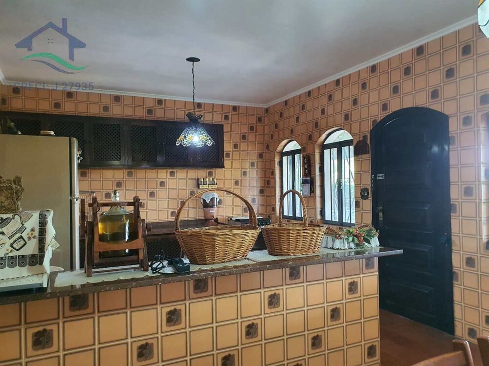 Chácara à venda com 3 quartos, 269m² - Foto 3