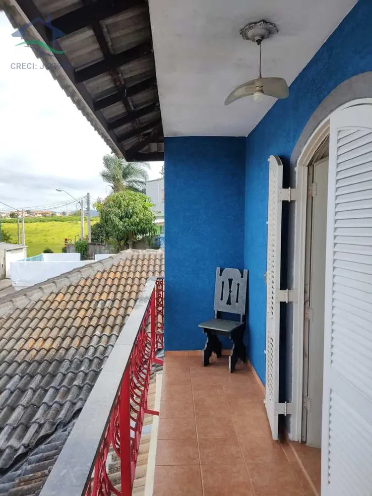 Casa, 3 quartos, 220 m² - Foto 1