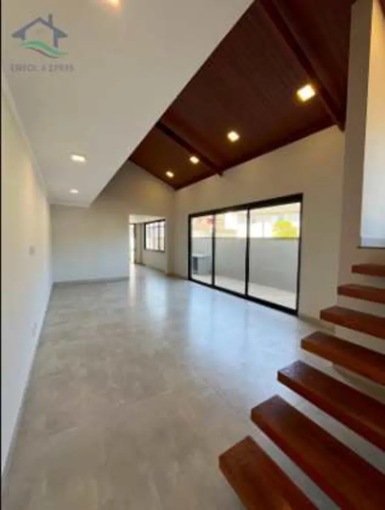 Casa, 3 quartos, 219 m² - Foto 3