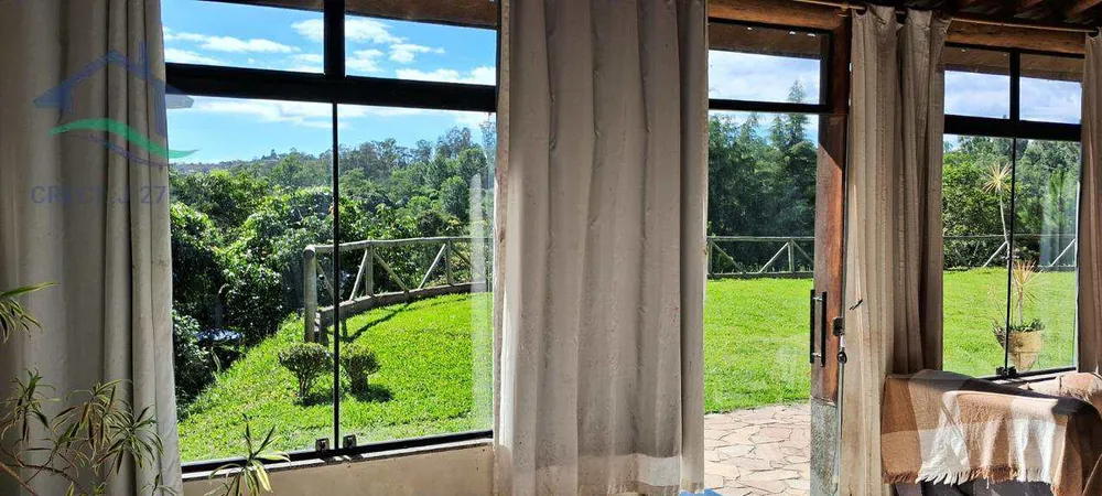 Chácara, 4 quartos, 3100 m² - Foto 1