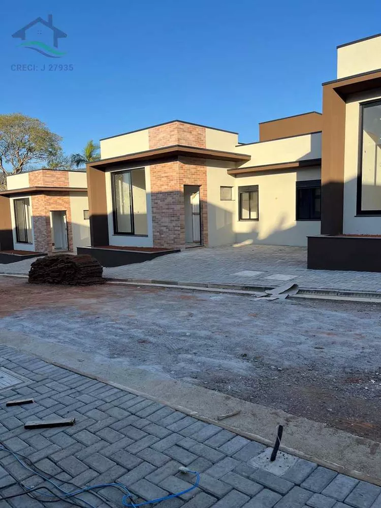 Casa de Condomínio à venda com 3 quartos, 96m² - Foto 2