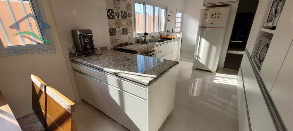 Casa à venda com 3 quartos, 160m² - Foto 4