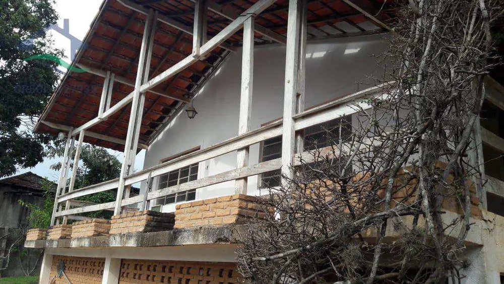 Chácara, 3 quartos, 2096 m² - Foto 2