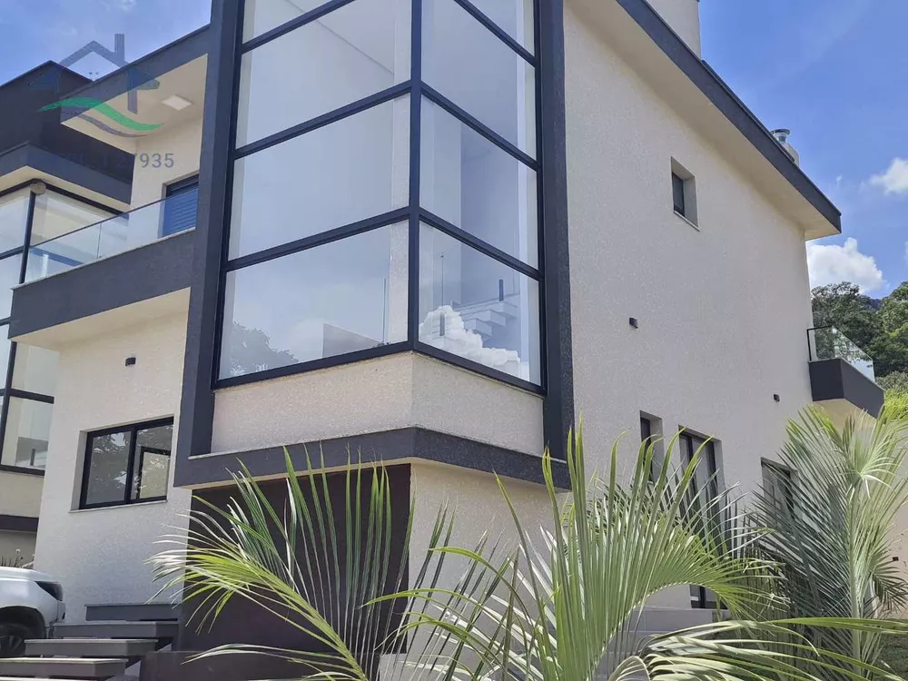 Casa de Condomínio à venda com 3 quartos, 174m² - Foto 1