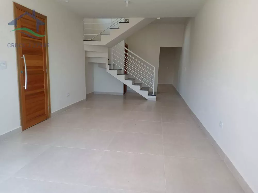 Sobrado à venda com 3 quartos, 120m² - Foto 1