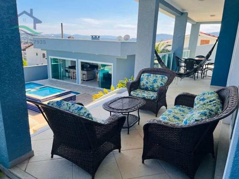 Casa de Condomínio à venda com 3 quartos, 400m² - Foto 4
