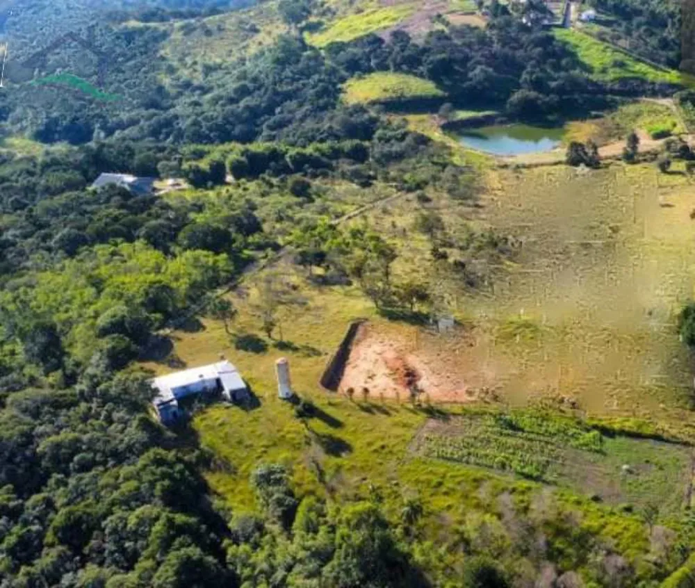 Sítio, 2 quartos, 9 hectares - Foto 1
