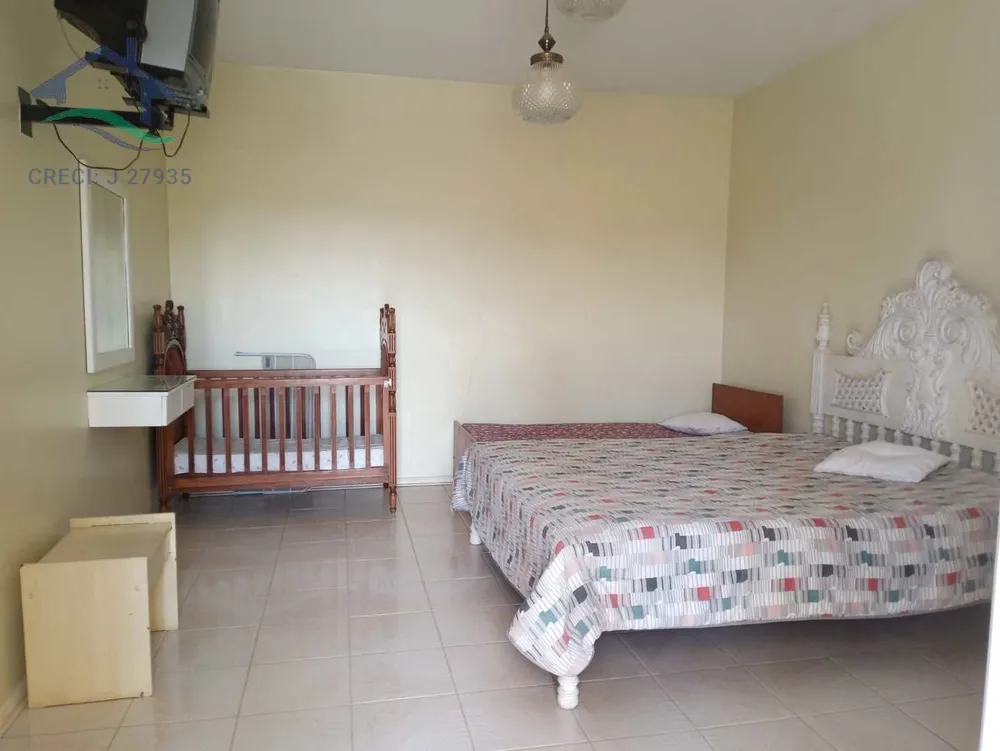 Chácara, 4 quartos, 2000 m² - Foto 1