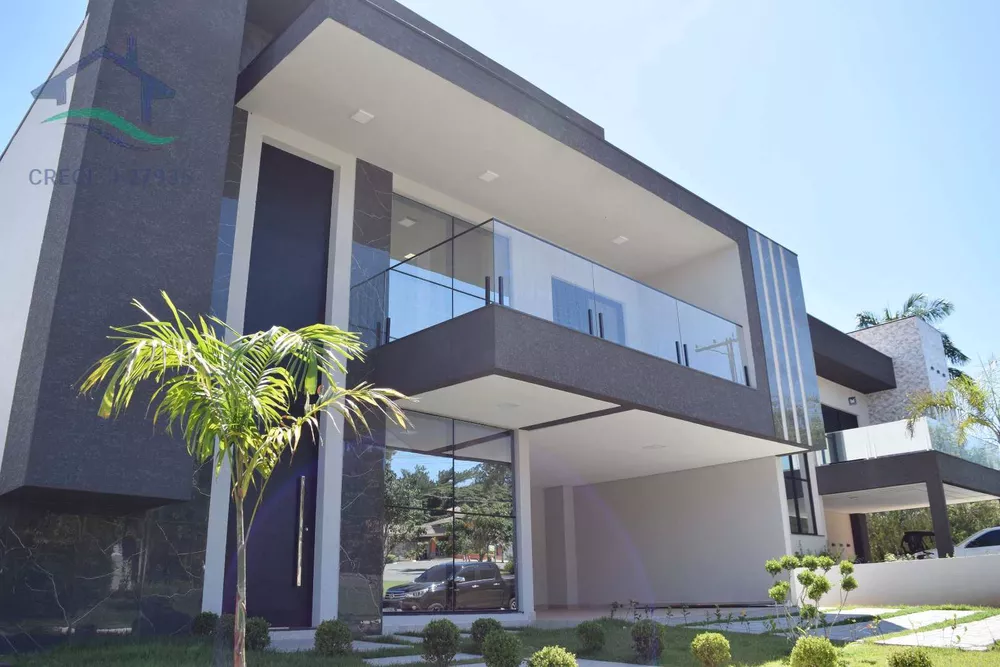 Casa de Condomínio à venda com 4 quartos, 255m² - Foto 1