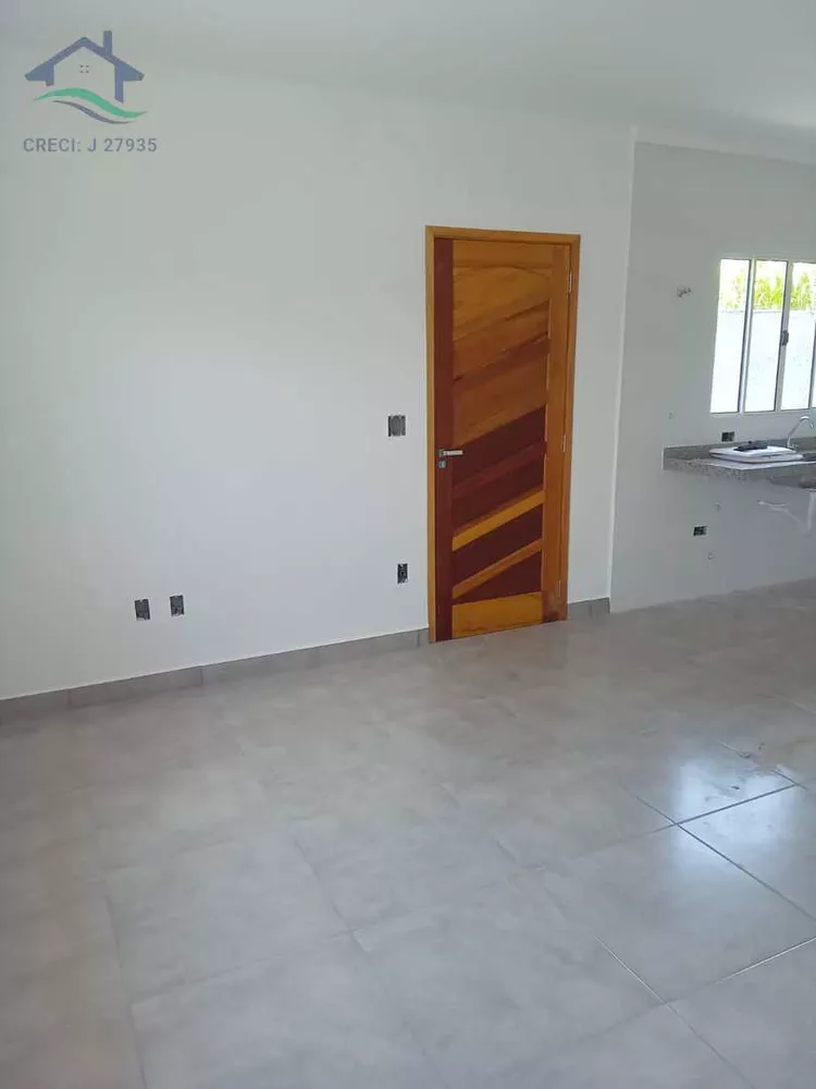 Casa à venda com 2 quartos, 75m² - Foto 3