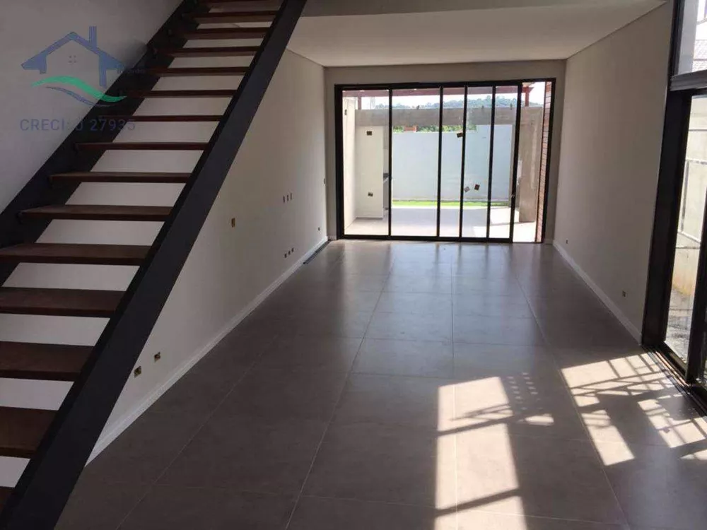 Casa à venda com 2 quartos, 166m² - Foto 4