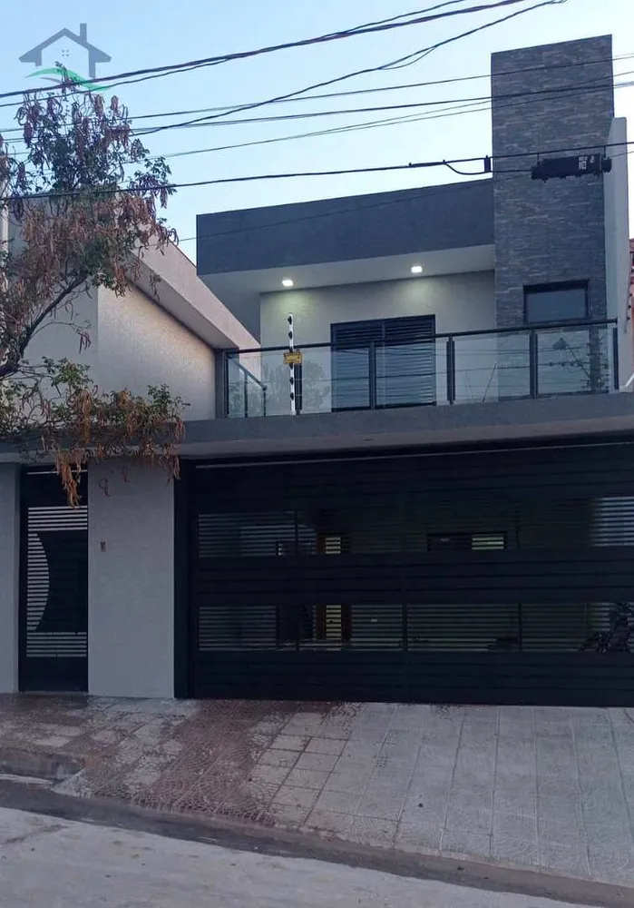 Casa, 4 quartos, 164 m² - Foto 1