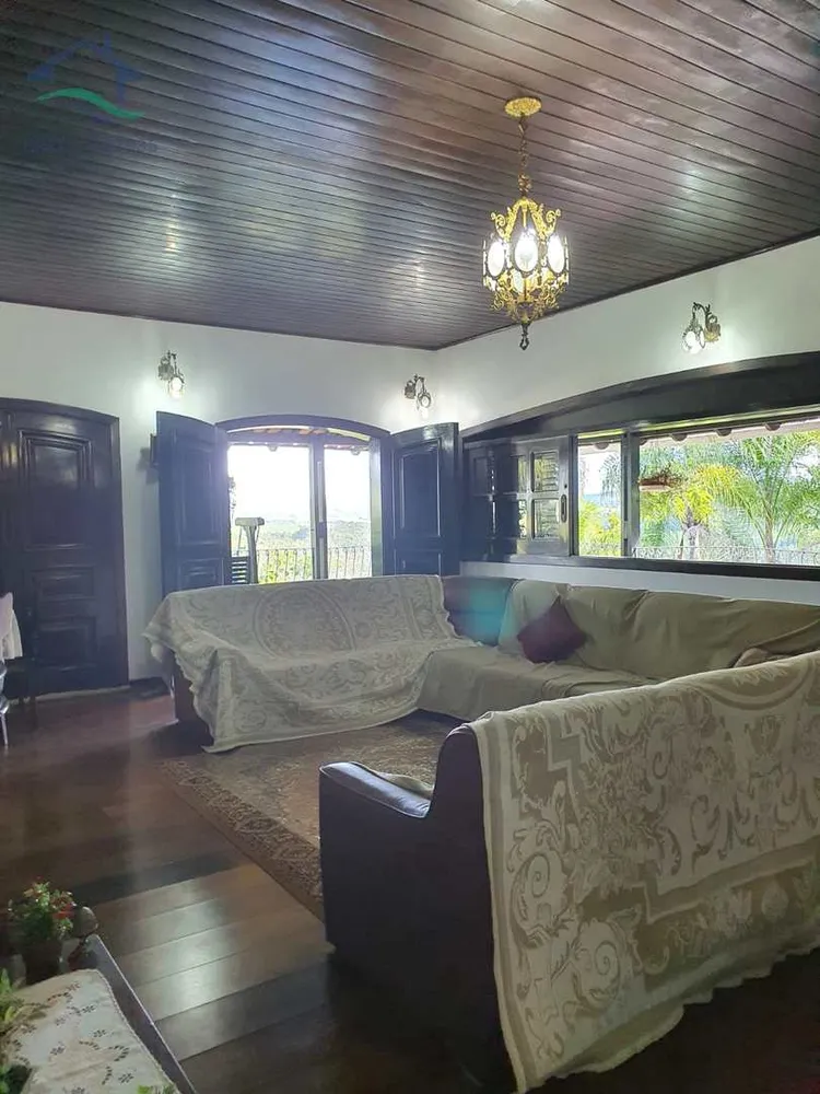 Casa, 3 quartos, 269 m² - Foto 1