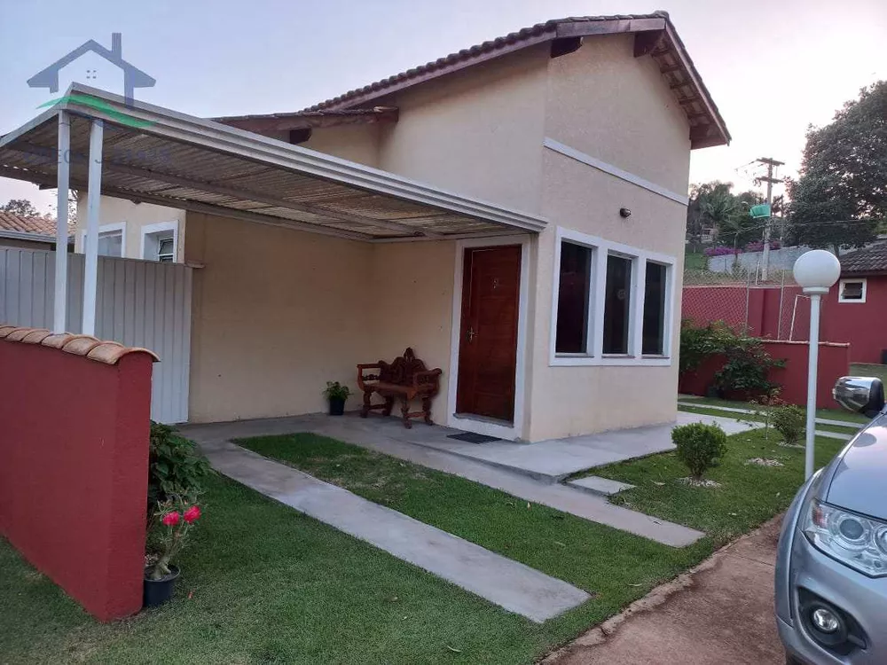 Casa de Condomínio à venda com 3 quartos, 82m² - Foto 1