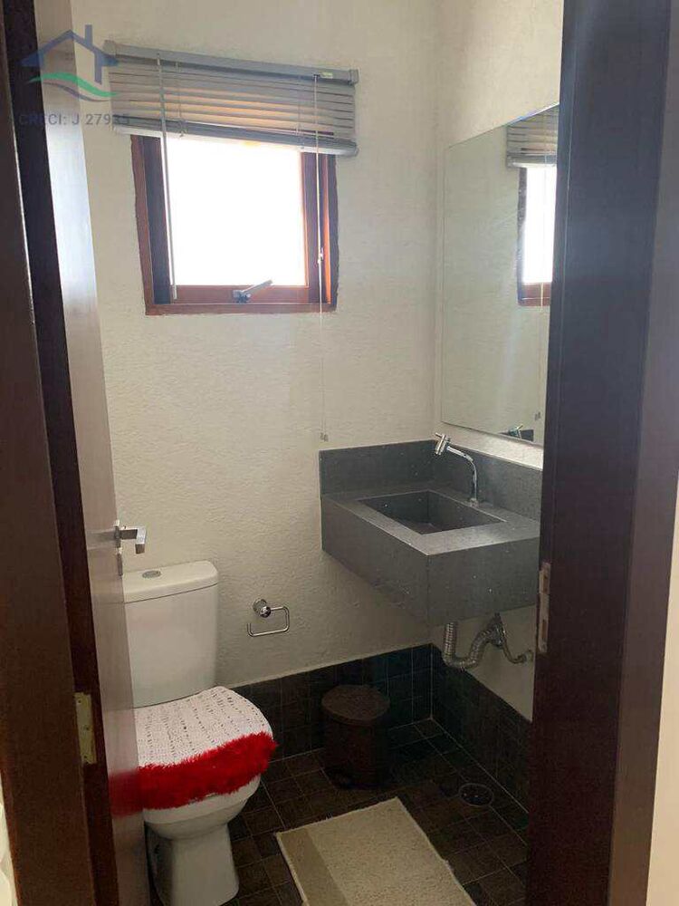 Casa à venda com 2 quartos, 157m² - Foto 4