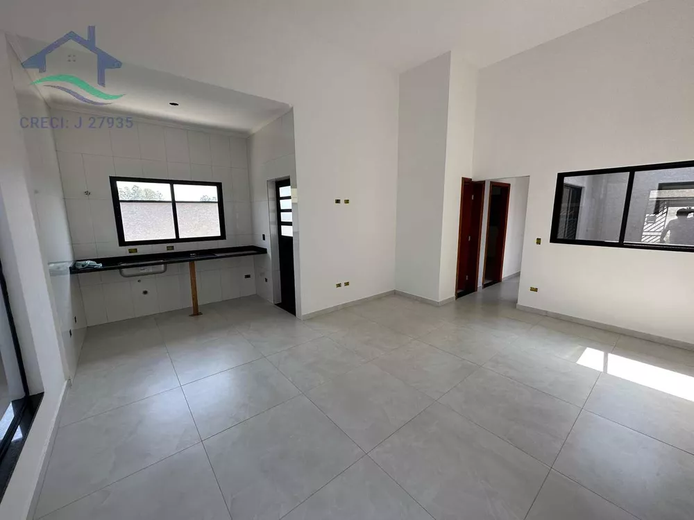 Casa à venda com 2 quartos, 67m² - Foto 4