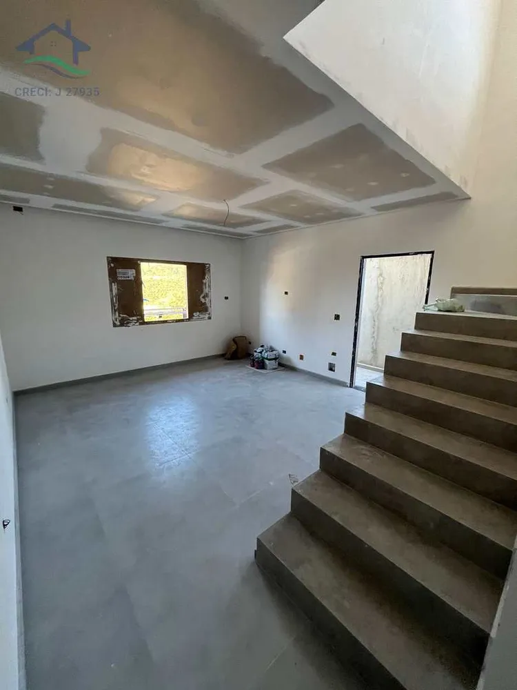 Casa, 3 quartos, 131 m² - Foto 2