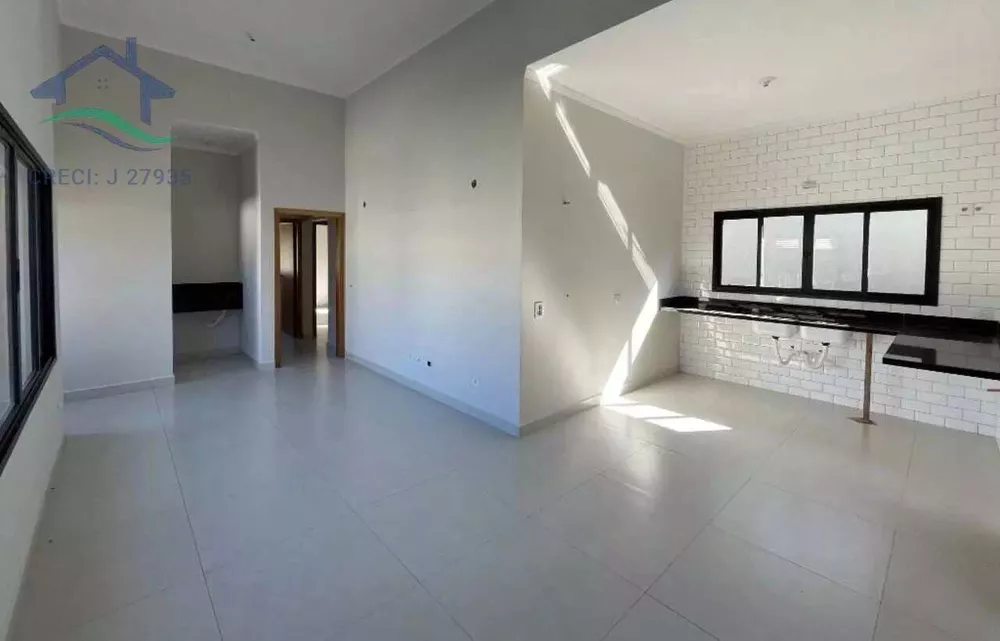 Casa à venda com 3 quartos, 95m² - Foto 2