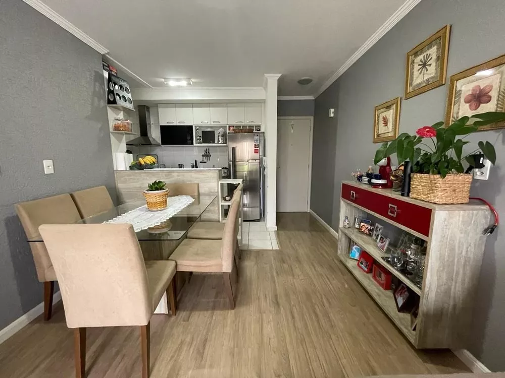 Apartamento à venda com 2 quartos, 61m² - Foto 1