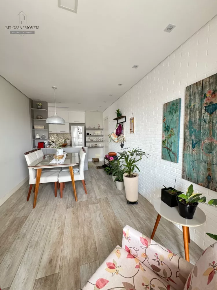 Apartamento à venda com 2 quartos, 66m² - Foto 1