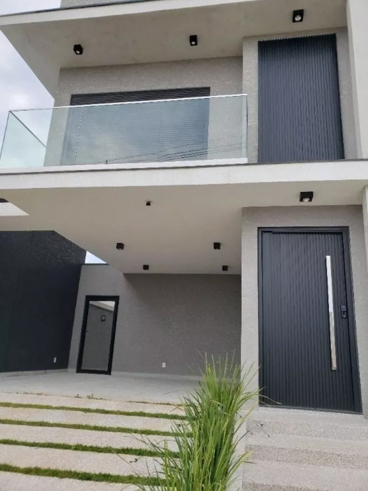 Casa à venda com 3 quartos, 300m² - Foto 2