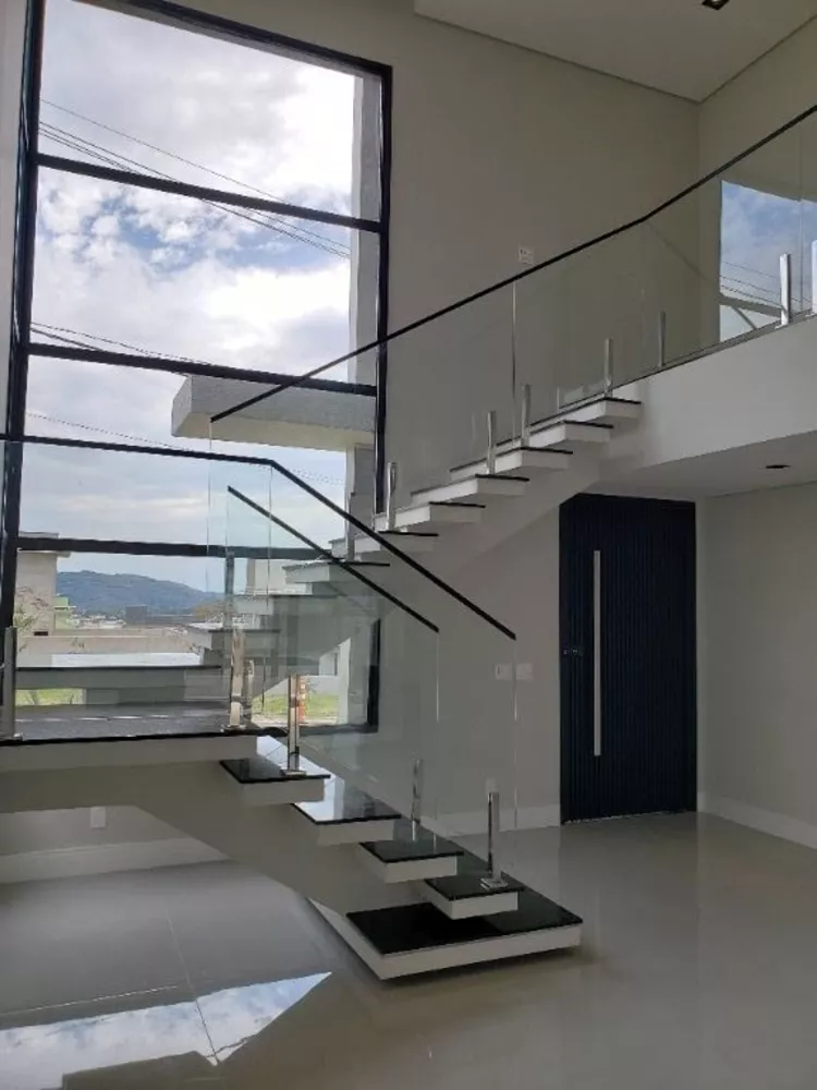 Casa à venda com 3 quartos, 300m² - Foto 10