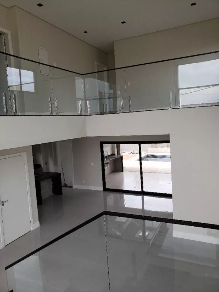 Casa à venda com 3 quartos, 300m² - Foto 8