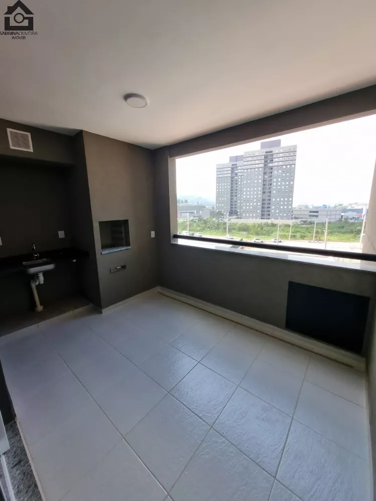 Apartamento à venda com 3 quartos, 97m² - Foto 1