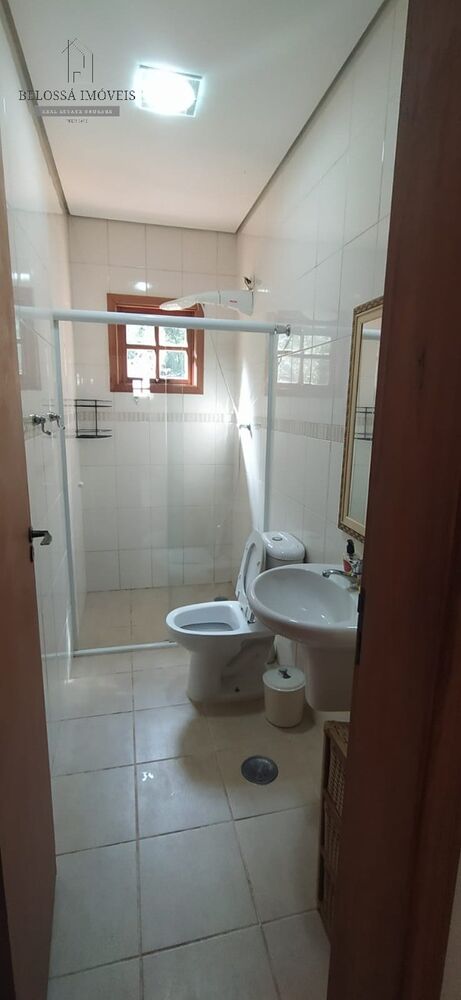 Casa à venda com 3 quartos, 850m² - Foto 2